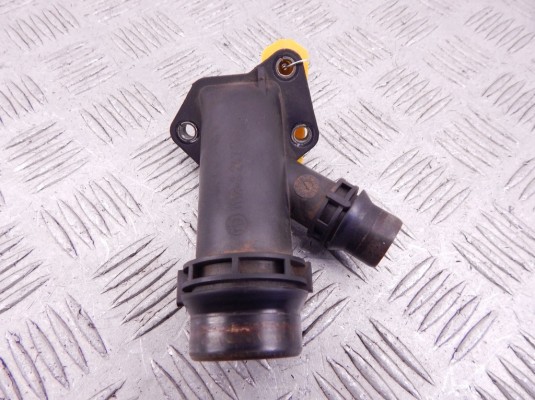 Трубка охлаждающей жидкости пластиковая BMW X5-series (E53) 11 12 2 247 744