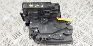 Замок двери задней левой BMW X1-series (F48) 51 22 7 281 939 Замок двери задней левой BMW X1-series (F48) 51 22 7 281 939