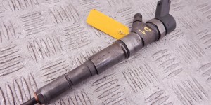 Форсунка BMW X5-series (E53) 13 53 7 785 984