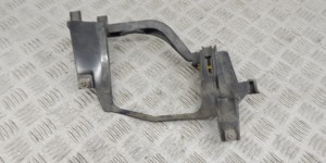 Крепление фары правой BMW 5-series (E60/61) 63 12 6 936 090 Крепление фары правой BMW 5-series (E60/61) 63 12 6 936 090