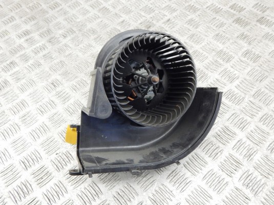 Моторчик печки BMW X5-series (E70) 64 11 9 246 836
