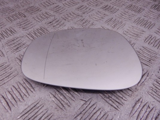 Стекло зеркала наружного правого BMW 3-series (E90/91/92) 51 16 7 252 894