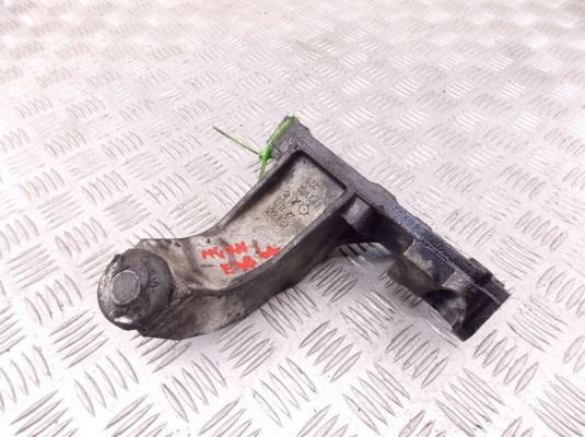 Кронштейн двигателя BMW 3-series (E46) 22 11 6 753 225