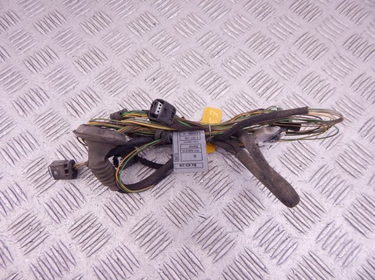 Проводка (коса) парктроников BMW 5-series (E39) 61 12 8 387 106 Проводка (коса) парктроников BMW 5-series (E39) 61 12 8 387 106