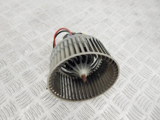 Моторчик печки BMW 5-series (F10/11) Моторчик печки BMW 5-series (F10/11)