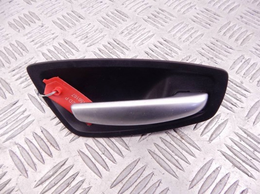 Ручка внутренняя передняя правая BMW 1-series (E87) 51 41 7 147 164