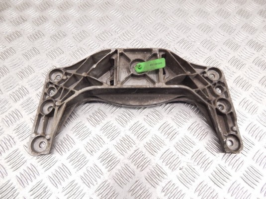 Кронштейн КПП BMW 5-series (E60/61) 22 31 6 761 106 Кронштейн КПП BMW 5-series (E60/61) 22 31 6 761 106