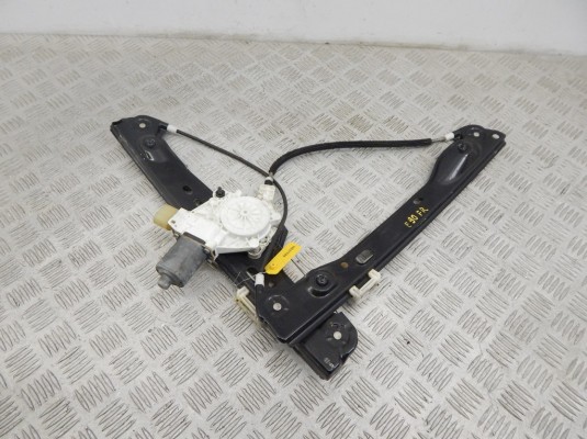 Стеклоподъемник электрический передний правый BMW 3-series (E90/91/92) 51 33 7 060 266