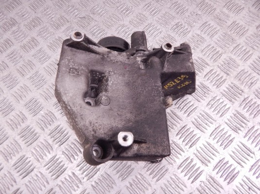 Кронштейн компрессора кондиционера BMW 5-series (E39) 64 55 1 740 725