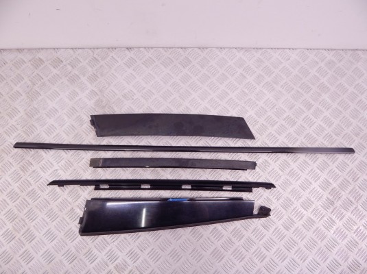 Молдинг двери задней правой BMW X5-series (E53) 51 34 8 257 704