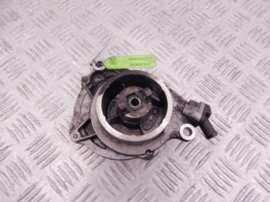 Насос вакуумный BMW X5-series (E53) 11 66 7 786 841
