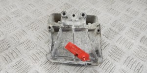 Кронштейн BMW 5-series (E60/61) 51 61 7 010 593