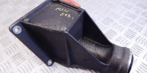Кронштейн полуоси BMW X5-series (E53) 31 53 7 503 120