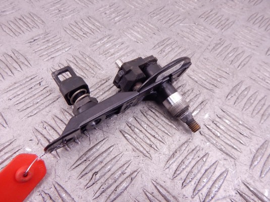 Механизм заднего стеклоочистителя BMW 5-series (E60/61) 61 62 7 209 167 Механизм заднего стеклоочистителя BMW 5-series (E60/61) 61 62 7 209 167