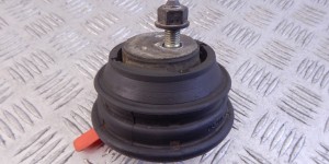 Подушка крепления двигателя BMW 5-series (E39) 22 11 1 095 517
