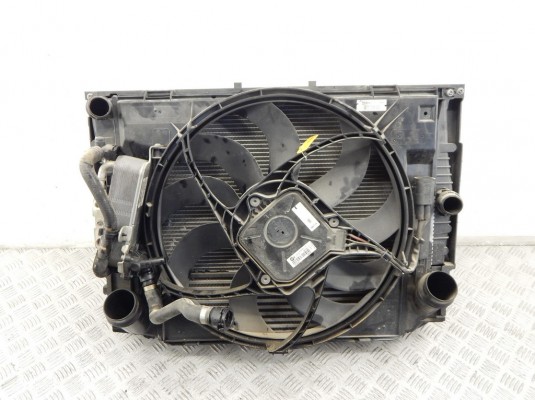 Кассета радиаторов BMW 3-series (F30/31) 7600902