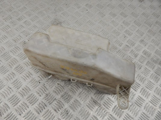 Бачок омывателя BMW 7-series (E65/66) 61 66 7 148 064 Бачок омывателя BMW 7-series (E65/66) 61 66 7 148 064