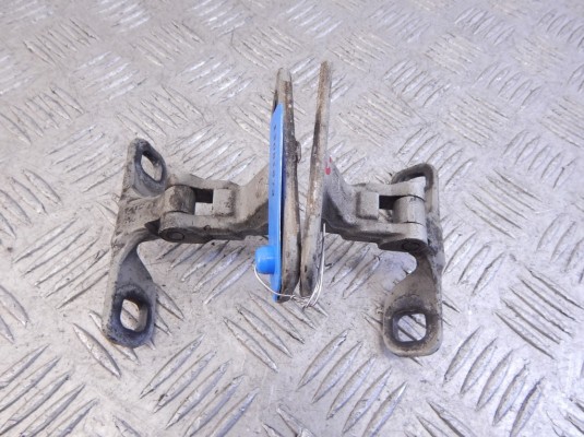 Петля крышки багажника BMW X5-series (E53) 41 62 7 006 120