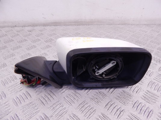 Зеркало наружное правое BMW 5-series (E39) 51 16 8 184 836