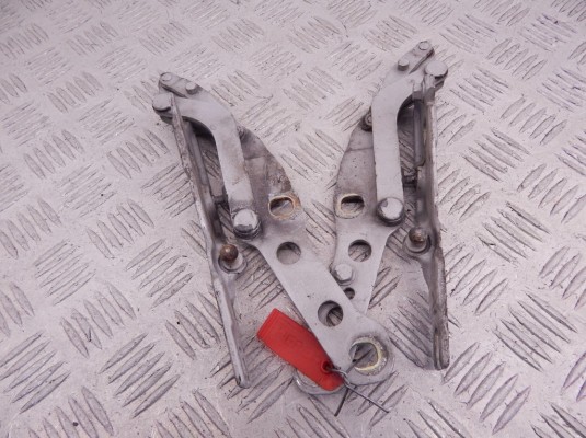 Петля капота BMW 3-series (E46) 41 61 7 028 577