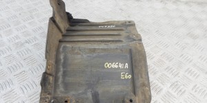 Защита арок передняя правая (подкрылок) BMW 5-series (E60/61) 51 71 7 050 538