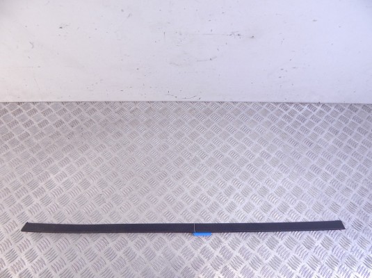 Молдинг двери передней правой BMW 5-series (E39) 51 13 8 159 296