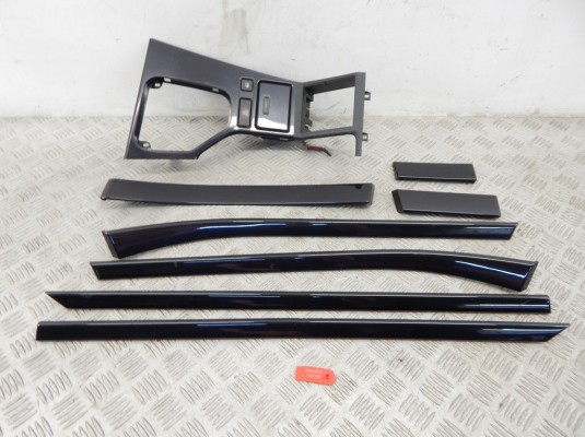 Накладка декоративная салона (комплект) BMW 5-series (E39) 51 16 8 256 297