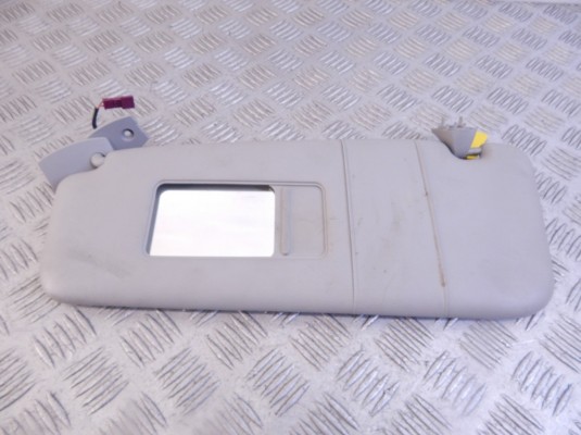 Козырек солнцезащитный BMW 5-series (E60/61) 51 16 7 066 649