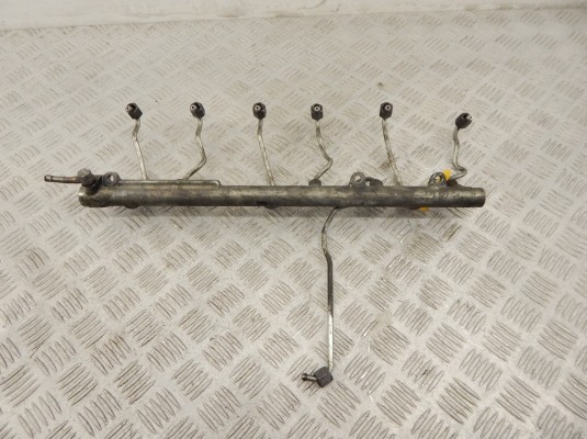 Трубка топливная BMW X5-series (E70) 13 53 7 795 514 Трубка топливная BMW X5-series (E70) 13 53 7 795 514