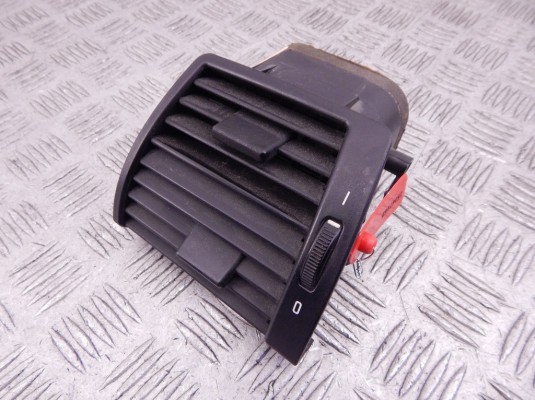 Дефлектор обдува салона BMW X5-series (E53) 64 22 8 402 215