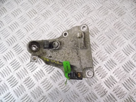 Кронштейн двигателя BMW 3-series (E90/91/92) 22 11 6 770 049