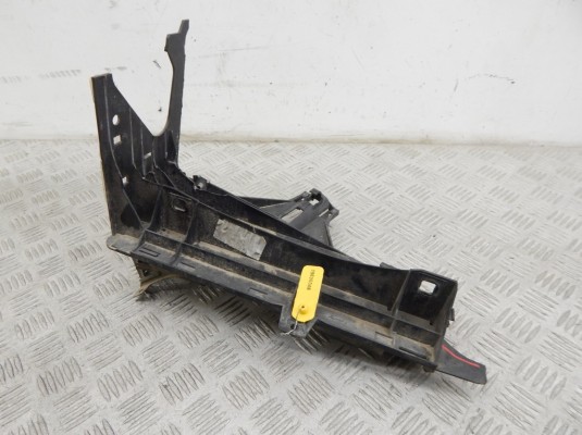 Крепление фары правой BMW 7-series (F01/02) 51 64 7 184 160