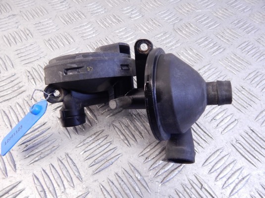 Маслоотделитель (сапун) BMW X3-series (E83) 11 61 7 501 566