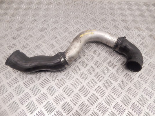 Патрубок интеркулера BMW 5-series (E39) 11 61 7 786 530