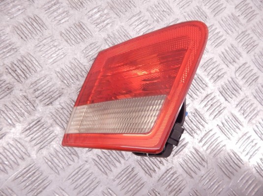 Фонарь крышки багажника правый BMW 3-series (E46) 63 21 8 368 760
