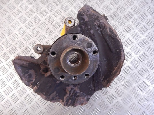 Ступица передняя правая BMW X5-series (E53) 31 21 6 761 576