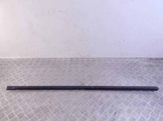 Молдинг двери передней левой BMW 3-series (E36) 51 13 8 146 363