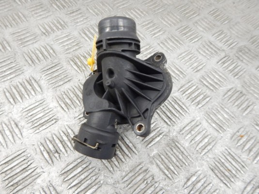 Корпус термостата BMW 1-series (E87) Корпус термостата BMW 1-series (E87)