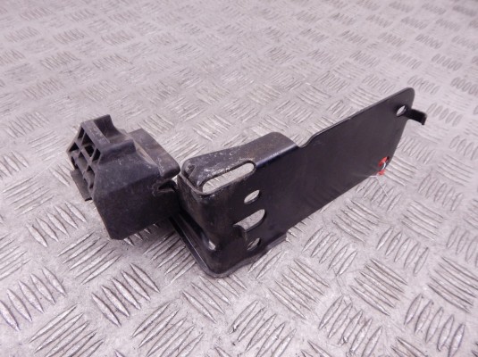 Передняя панель крепления облицовки (телевизор) BMW 3-series (E90/91/92) 51 64 7 117 812 Передняя панель крепления облицовки (телевизор) BMW 3-series (E90/91/92) 51 64 7 117 812