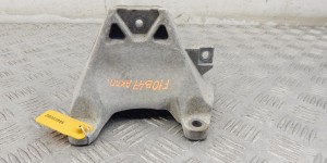 Кронштейн КПП BMW 5-series (F10/11) 22 32 6 781 235