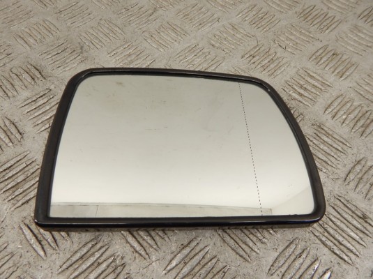 Стекло зеркала наружного правого BMW X5-series (E53) 51 16 7 039 598