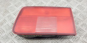 Фонарь крышки багажника правый BMW 5-series (E39) 8361674