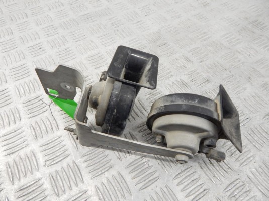 Сигнал (клаксон) BMW 5-series (E60/61) 61 33 6 935 987 Сигнал (клаксон) BMW 5-series (E60/61) 61 33 6 935 987