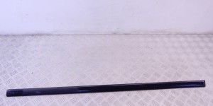 Молдинг двери передней правой BMW 5-series (E39) 7004024