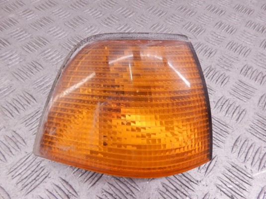 Поворотник правый BMW 3-series (E36) 63 13 8 353 278