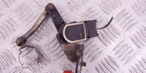 Датчик положения кузова BMW 3-series (E90/91/92) 37 14 6 763 735 Датчик положения кузова BMW 3-series (E90/91/92) 37 14 6 763 735