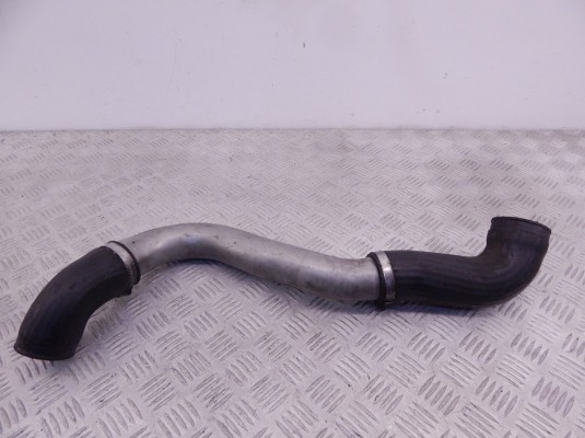 Патрубок интеркулера BMW 5-series (E39) 11 61 7 785 396 Патрубок интеркулера BMW 5-series (E39) 11 61 7 785 396