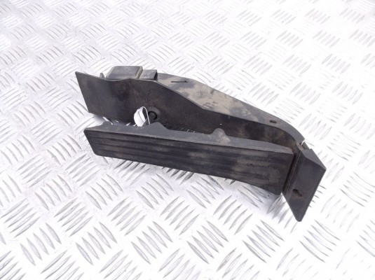 Педаль газа BMW 3-series (E90/91/92) 35 42 6 766 930