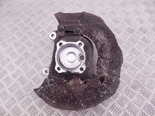 Ступица передняя правая BMW 5-series (E60/61) 31 21 6 760 954