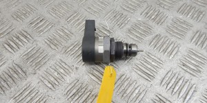 Датчик давления топлива BMW 1-series (E87) 13 53 7 805 734 Датчик давления топлива BMW 1-series (E87) 13 53 7 805 734